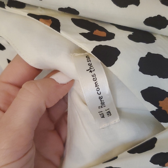 Leopard Print Wrap Dress - Picture 4 of 7